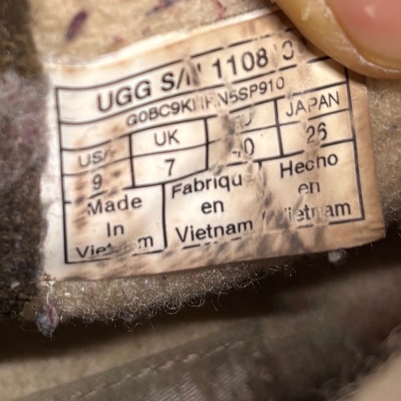 UGG women’s waterproof leather ankle boots with shearling lining women’s size 9 - Picture 14 of 14